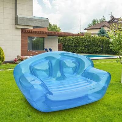 Benutzerdefiniertes Himmelblau-Muster aufblasbares Sofa und tragbare aufblasbare Couch aus reißfestem PVC für stilvolle Markenbestuhlung
